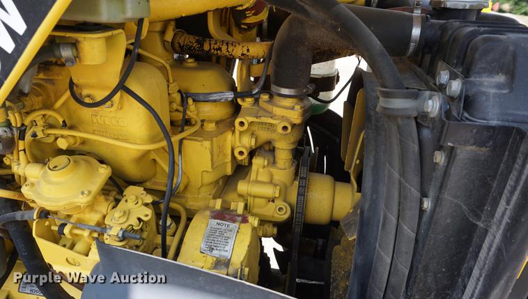 image for item DD7862 2003 New Holland TN70 tractor