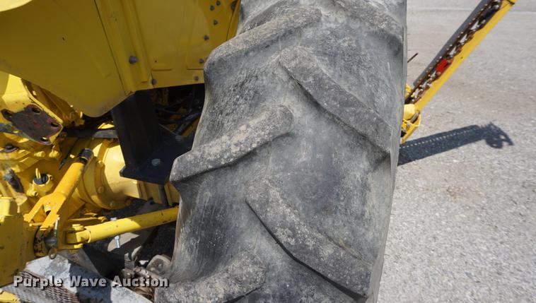 image for item DD7862 2003 New Holland TN70 tractor