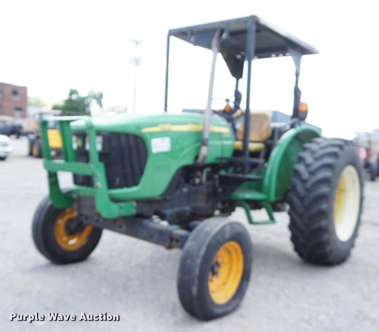 image for item DD7863 2008 John Deere 5325 tractor