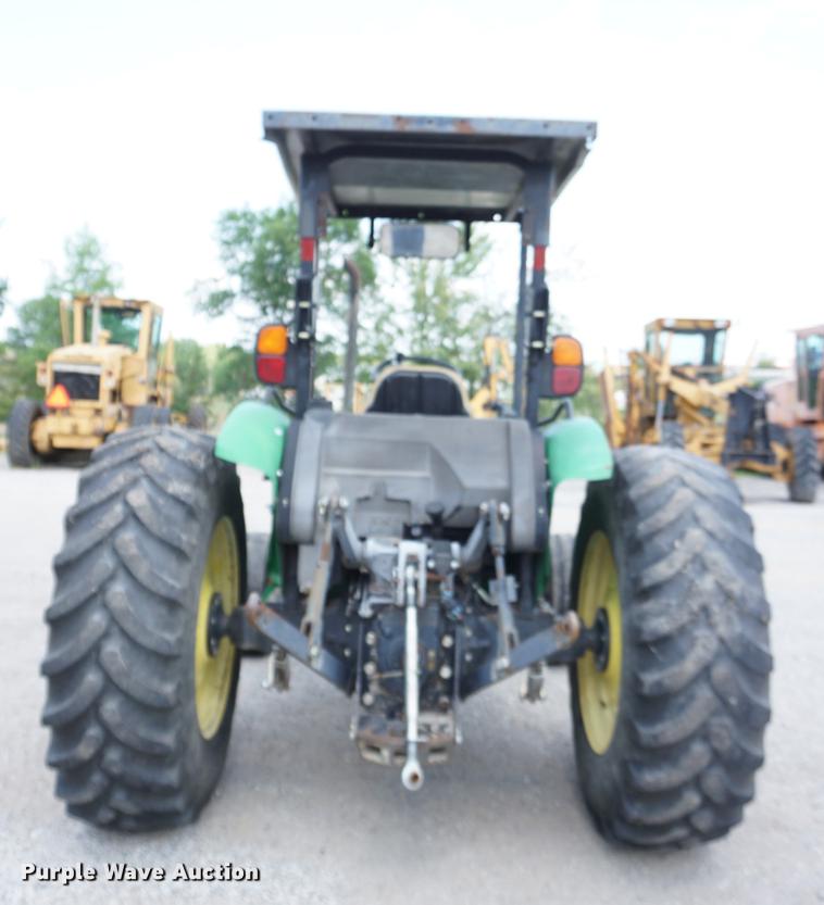 image for item DD7863 2008 John Deere 5325 tractor