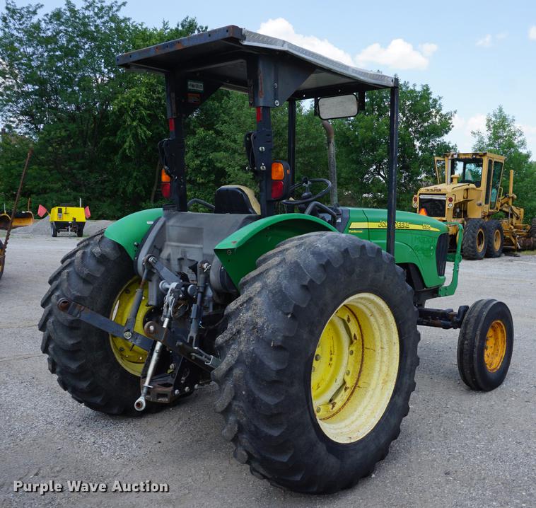 image for item DD7863 2008 John Deere 5325 tractor
