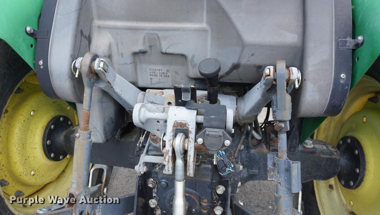 image for item DD7863 2008 John Deere 5325 tractor