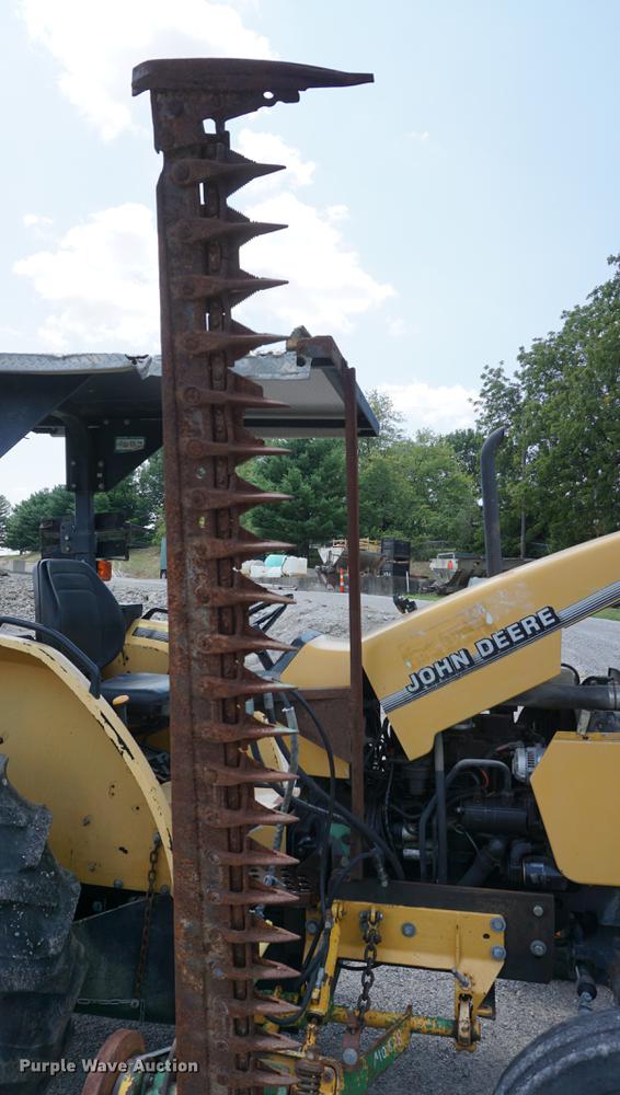 image for item DD7864 1999 John Deere 5210 tractor