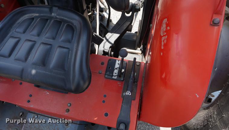 image for item DD7865 2000 Massey-Ferguson 4225 MFWD tractor