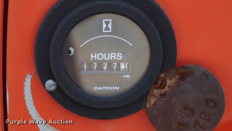 image for item DD7865 2000 Massey-Ferguson 4225 MFWD tractor