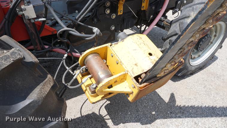 image for item DD7865 2000 Massey-Ferguson 4225 MFWD tractor