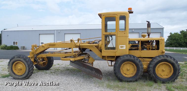 image for item DD8656 Caterpillar 112F motor grader