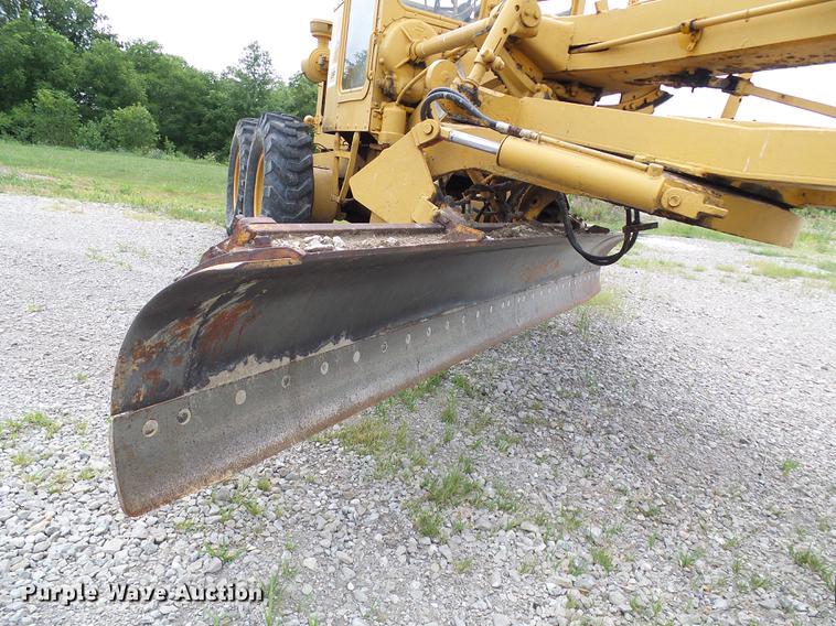 image for item DD8656 Caterpillar 112F motor grader