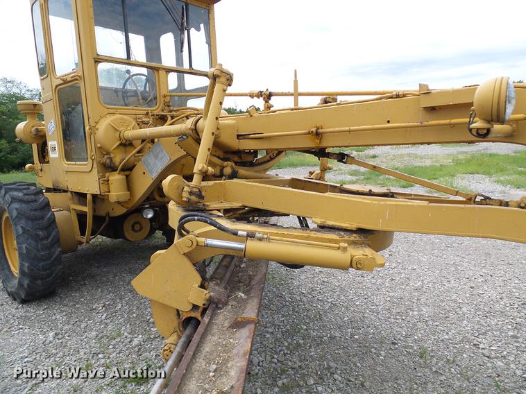 image for item DD8656 Caterpillar 112F motor grader