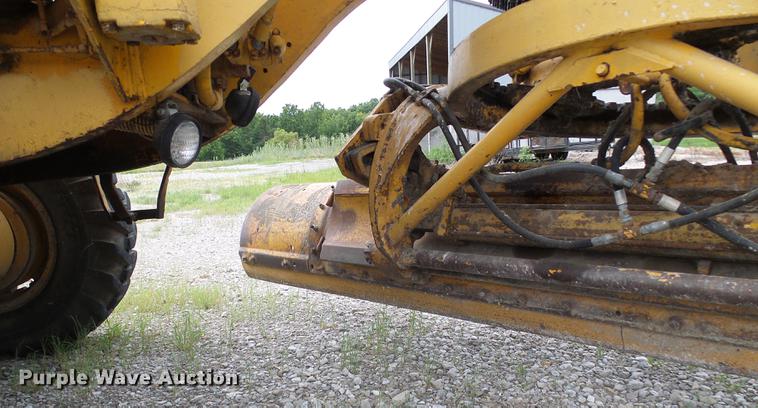 image for item DD8656 Caterpillar 112F motor grader