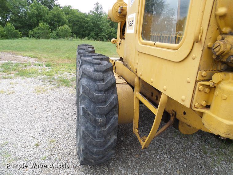 image for item DD8656 Caterpillar 112F motor grader