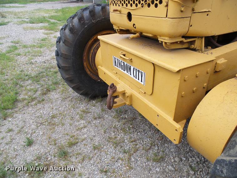 image for item DD8656 Caterpillar 112F motor grader