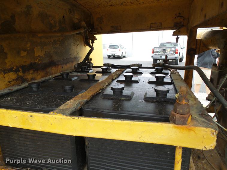 image for item DD8656 Caterpillar 112F motor grader