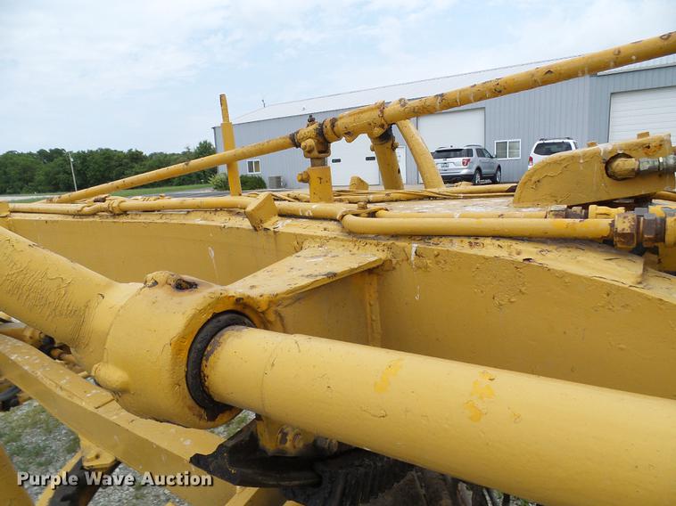 image for item DD8656 Caterpillar 112F motor grader
