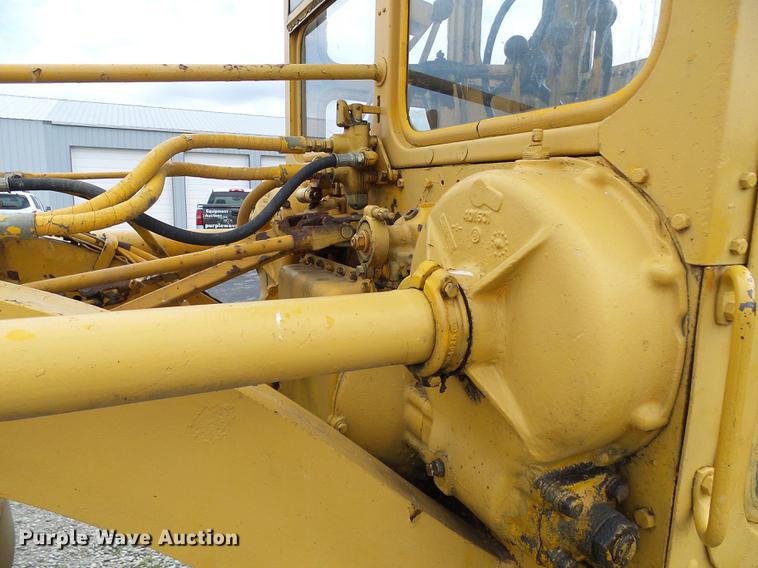 image for item DD8656 Caterpillar 112F motor grader