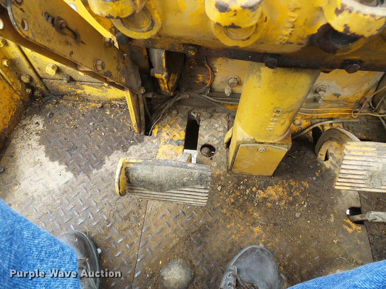 image for item DD8656 Caterpillar 112F motor grader