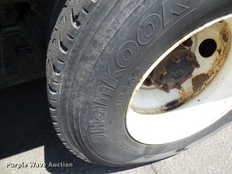 image for item DD8659 2002 International 2554 dump truck