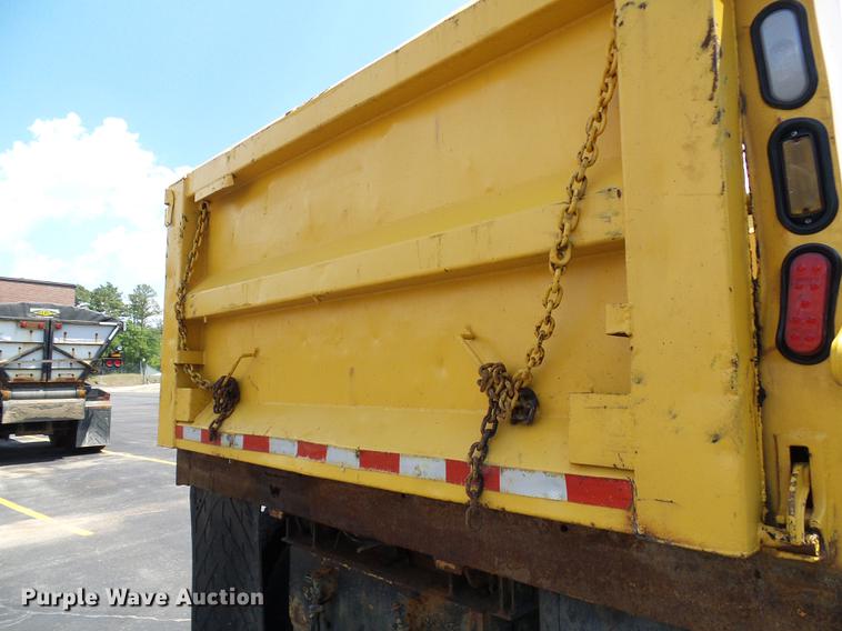 image for item DD8659 2002 International 2554 dump truck