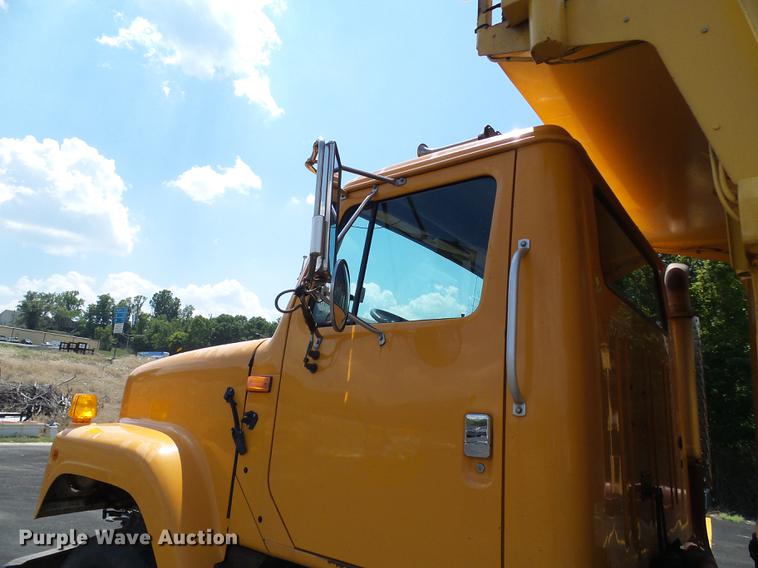 image for item DD8659 2002 International 2554 dump truck