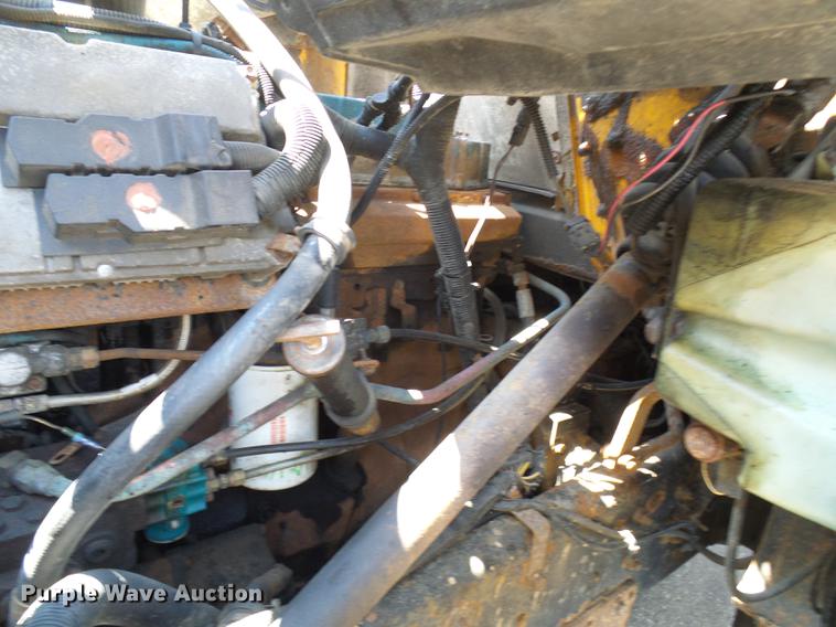 image for item DD8659 2002 International 2554 dump truck