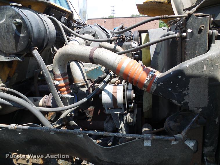 image for item DD8659 2002 International 2554 dump truck