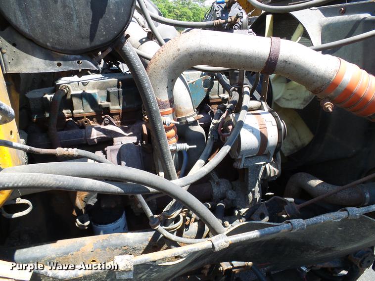 image for item DD8659 2002 International 2554 dump truck