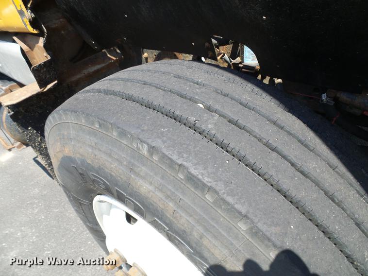 image for item DD8659 2002 International 2554 dump truck