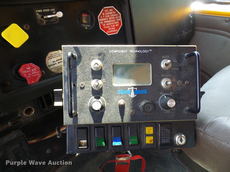 image for item DD8659 2002 International 2554 dump truck