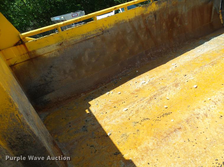 image for item DD8659 2002 International 2554 dump truck