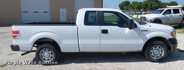 image for item DD8662 2010 Ford F150 SuperCab pickup truck