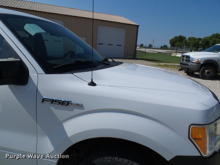 image for item DD8662 2010 Ford F150 SuperCab pickup truck