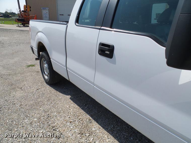 image for item DD8662 2010 Ford F150 SuperCab pickup truck
