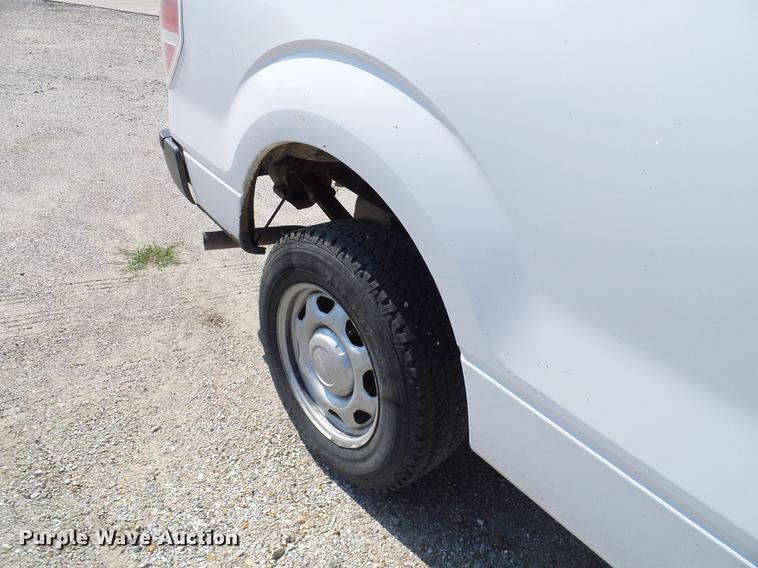 image for item DD8662 2010 Ford F150 SuperCab pickup truck