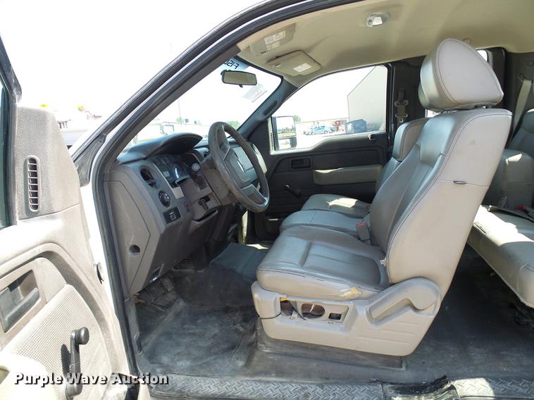 image for item DD8662 2010 Ford F150 SuperCab pickup truck