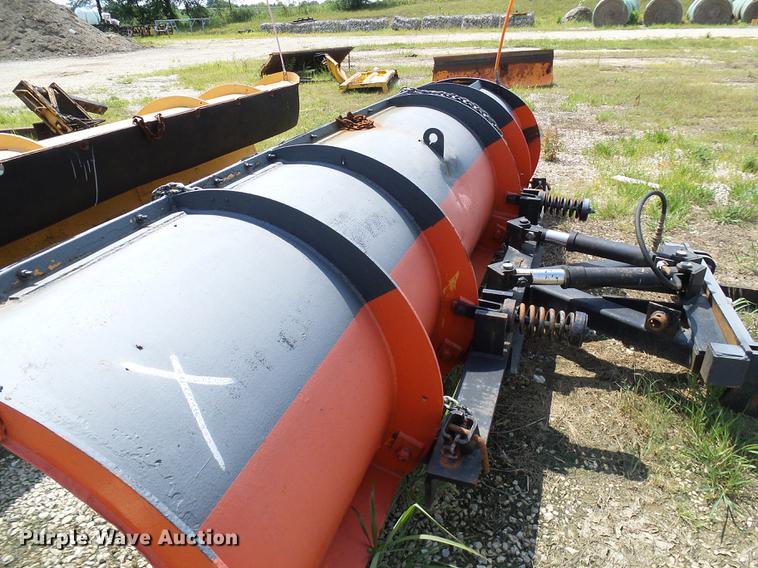 image for item DD8663 12'W snow plow