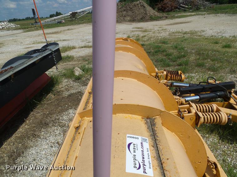image for item DD8664 12'W snow plow