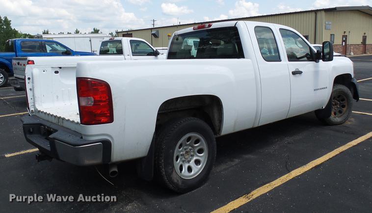 image for item DD8665 2007 Chevrolet Silverado 1500 Ext. Cab pickup truck