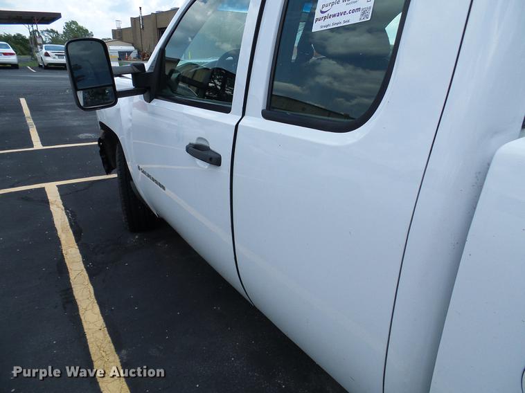 image for item DD8665 2007 Chevrolet Silverado 1500 Ext. Cab pickup truck