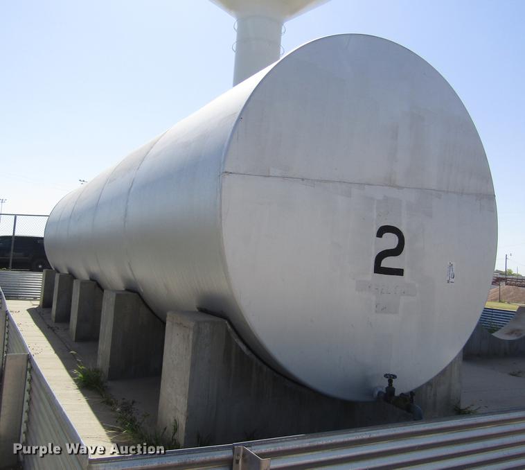 image for item DD8876 Steel fuel tank