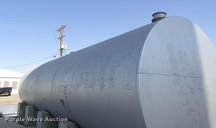 image for item DD8876 Steel fuel tank