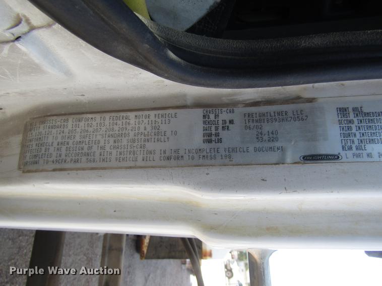 image for item DD8877 2003 Freightliner FL80 refuse truck