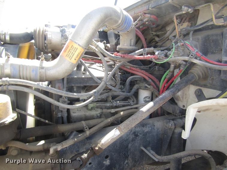 image for item DD8877 2003 Freightliner FL80 refuse truck