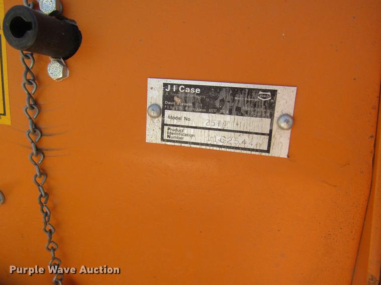 image for item DD8878 1979 Case 25+4 trencher