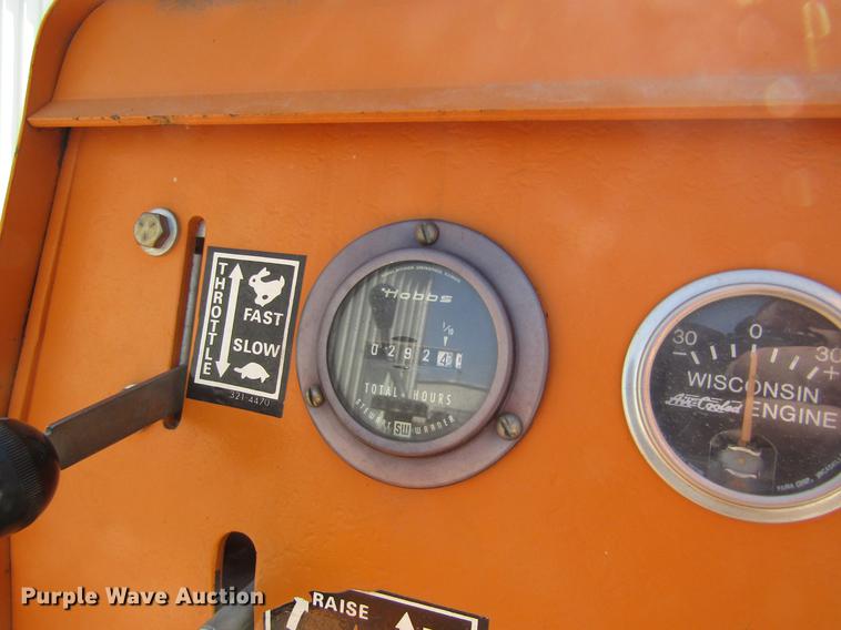 image for item DD8878 1979 Case 25+4 trencher