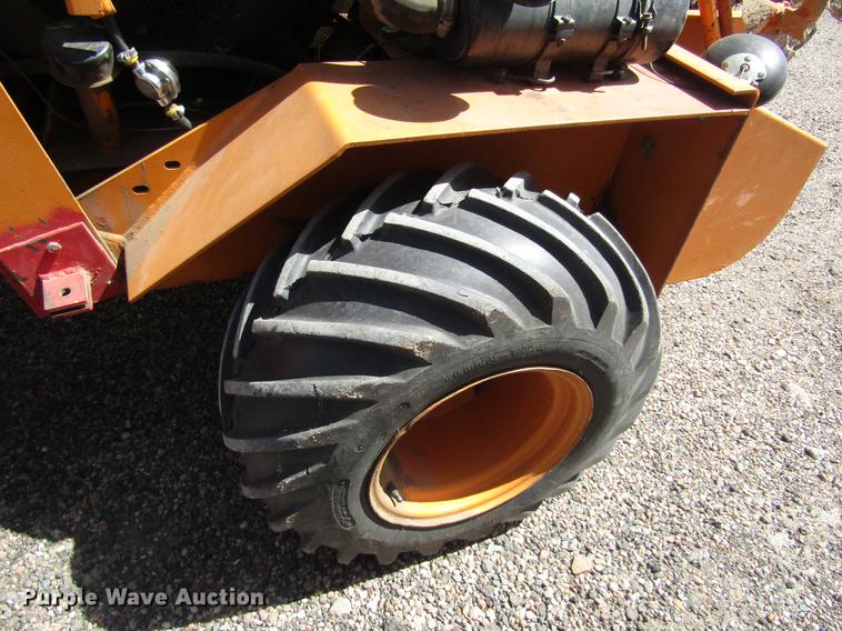 image for item DD8878 1979 Case 25+4 trencher