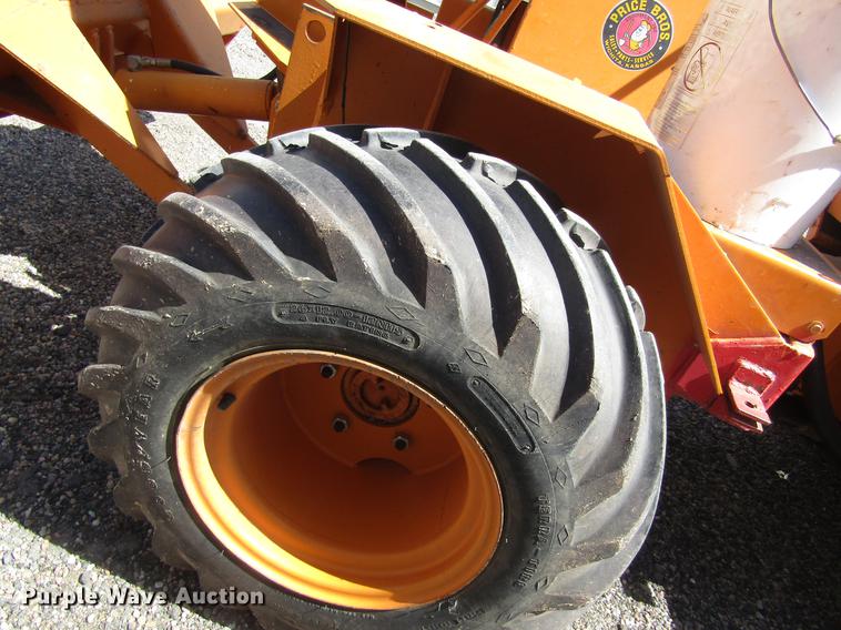 image for item DD8878 1979 Case 25+4 trencher