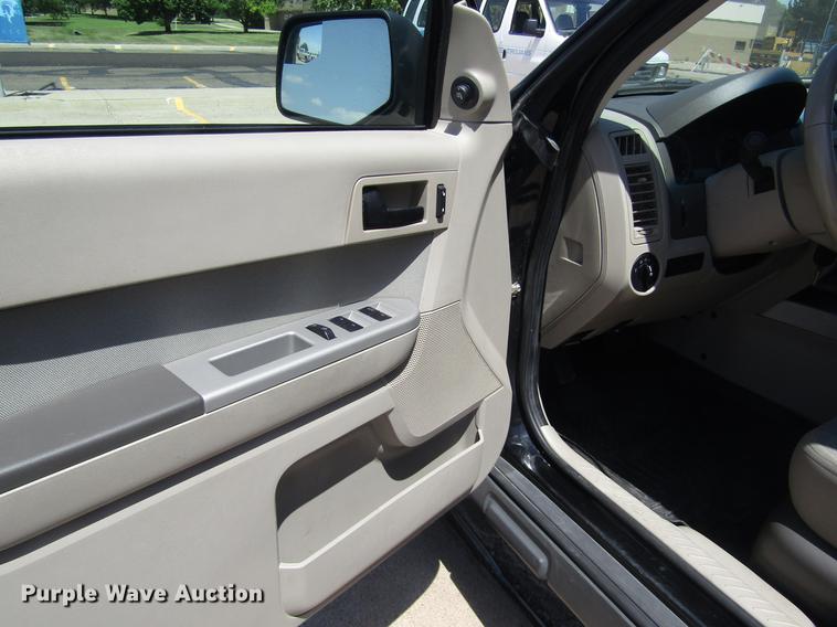 image for item DD8881 2012 Ford Escape SUV