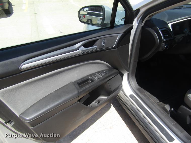 image for item DD8882 2016 Ford Fusion