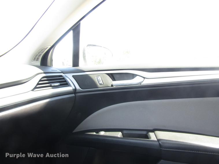 image for item DD8882 2016 Ford Fusion