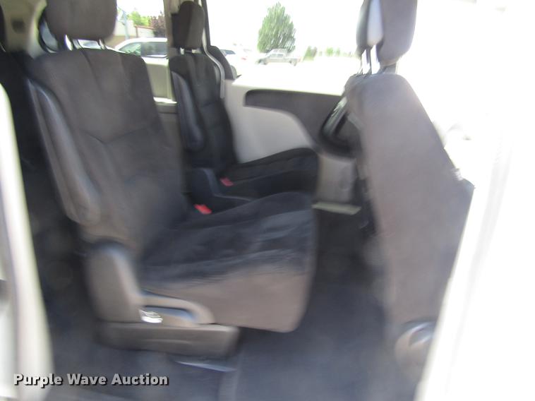 image for item DD8884 2014 Dodge Grand Caravan van